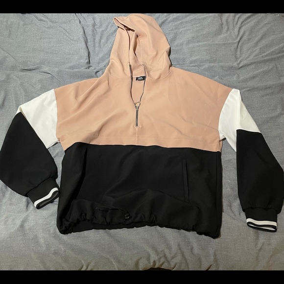 HOODED SWEATSHIRT FROM ZARA - Picture 1 of 4